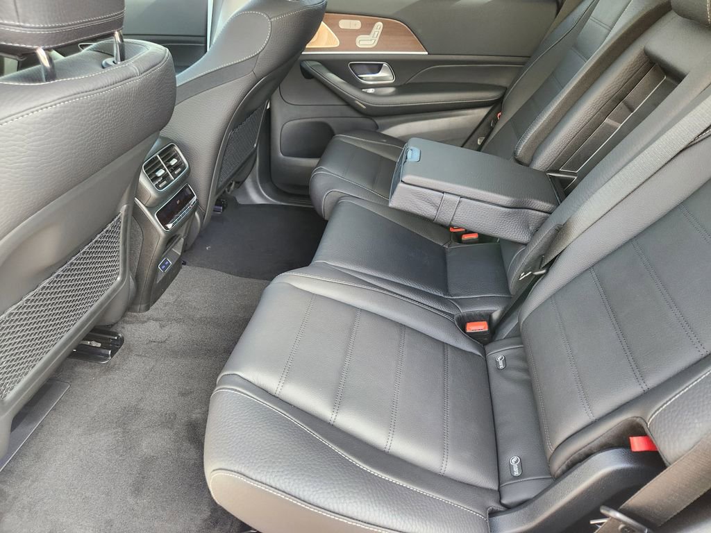 New 2026 Mercedes-Benz GLS 450 4MATIC image 29