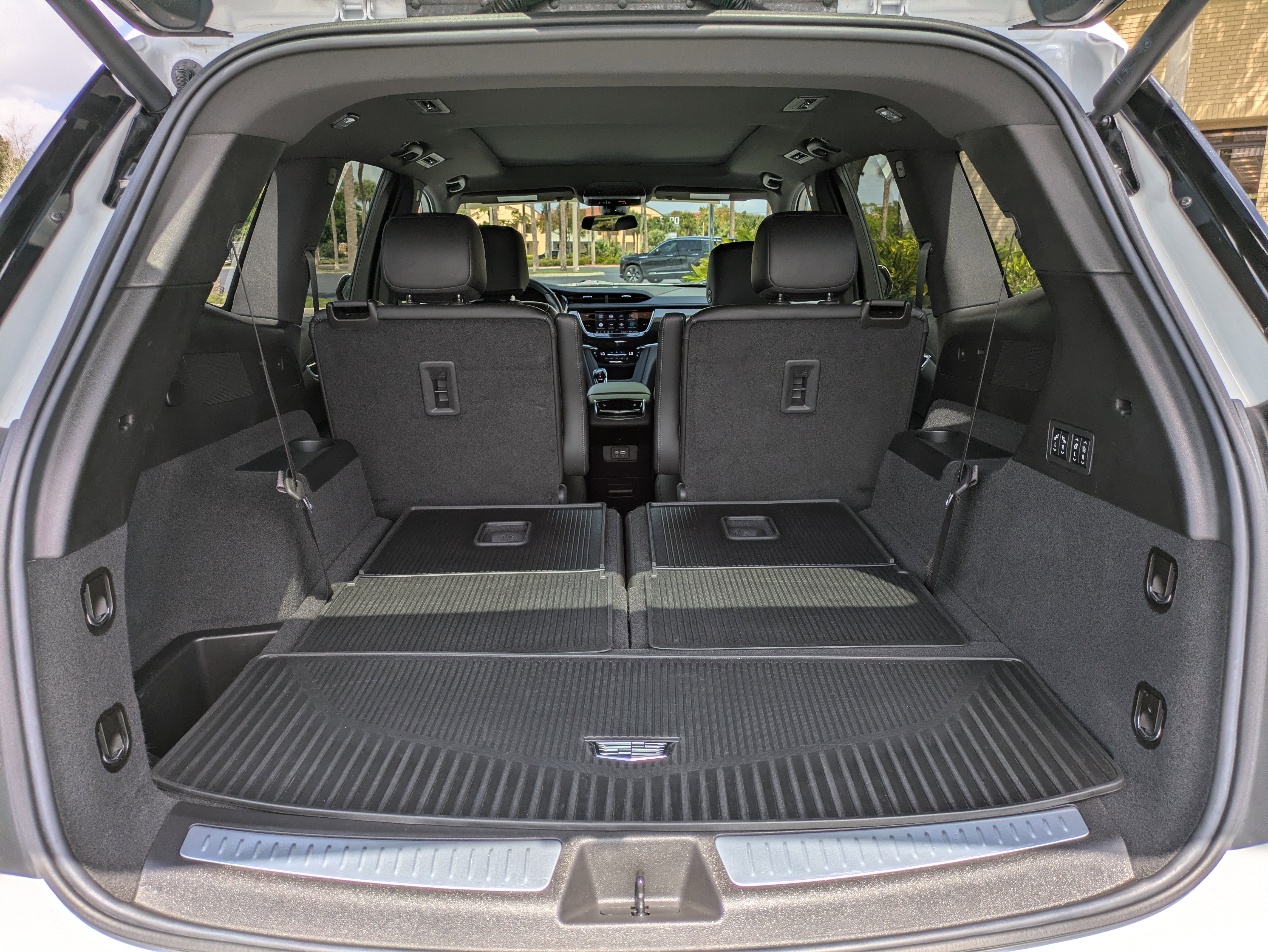Certified 2024 Cadillac XT6 Sport image 10