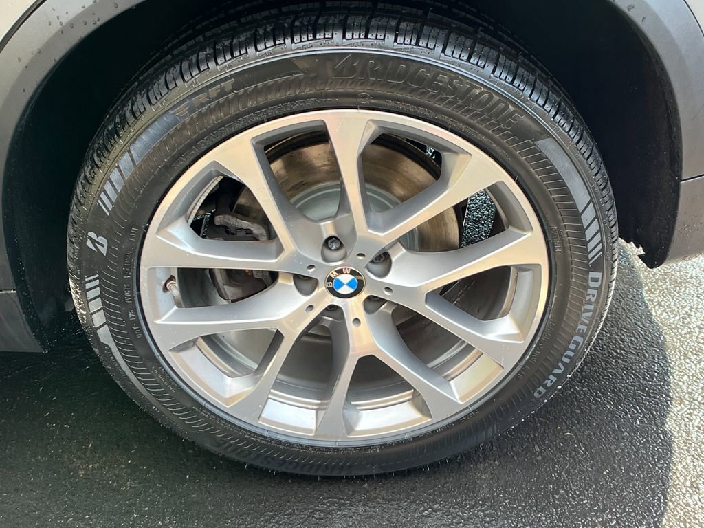 Used 2024 BMW X5 xDrive40i w/ Premium Package image 25
