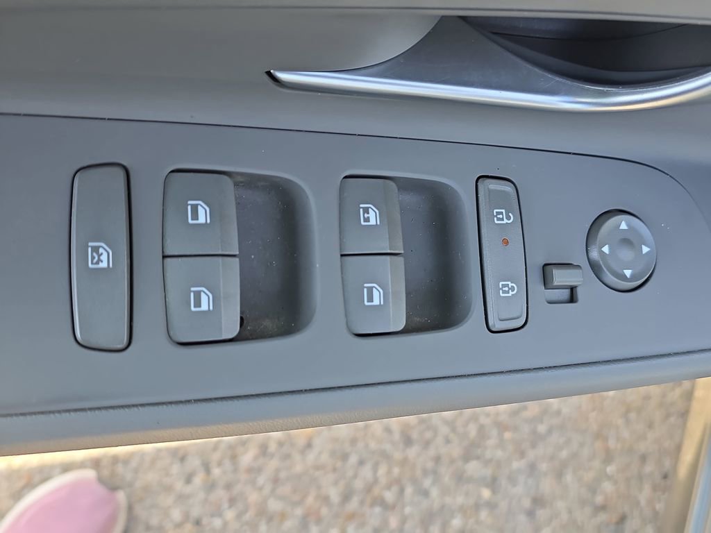 Certified 2024 Hyundai Elantra SE image 26