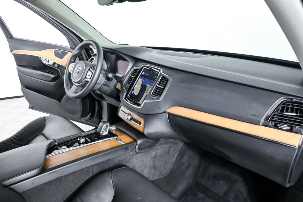 Certified 2023 Volvo XC90 B6 Core w/ Protection Package Premier AWD/4WD image 25