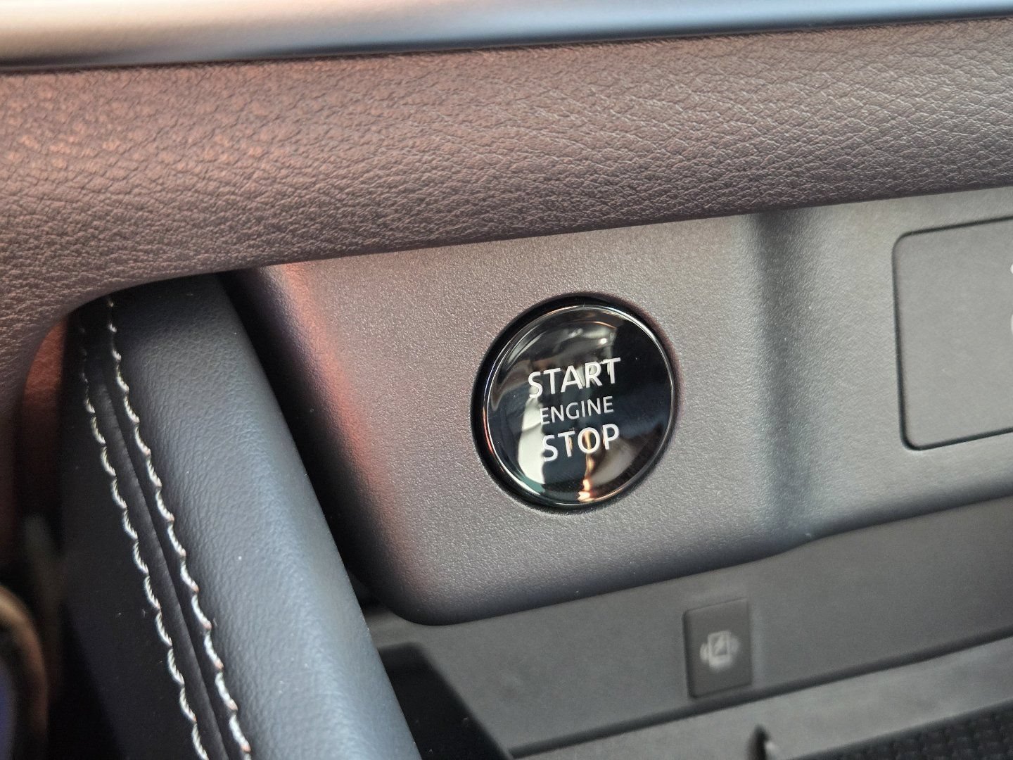 New 2026 Nissan Rogue Platinum AWD/4WD image 34