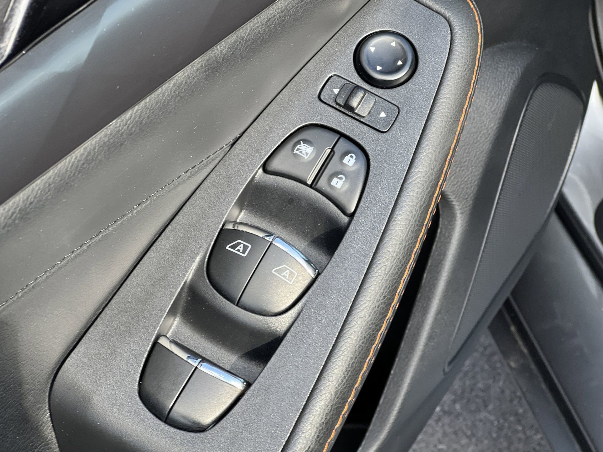 Used 2021 Nissan Maxima SR w/ Sport Mat Group image 21