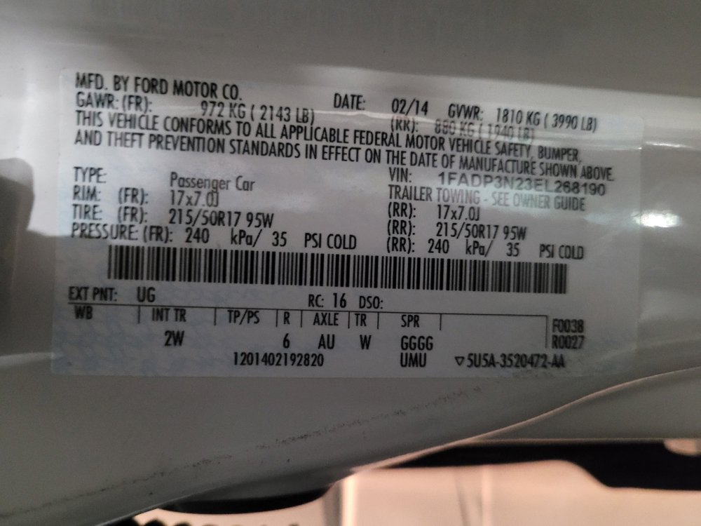 Used 2014 Ford Focus Titanium FWD image 33