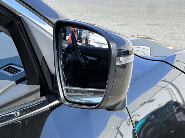 Used 2022 Nissan Rogue Sport SV w/ Technology Package image 29