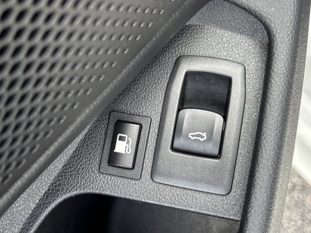 Used 2024 BMW 330e xDrive AWD/4WD image 21