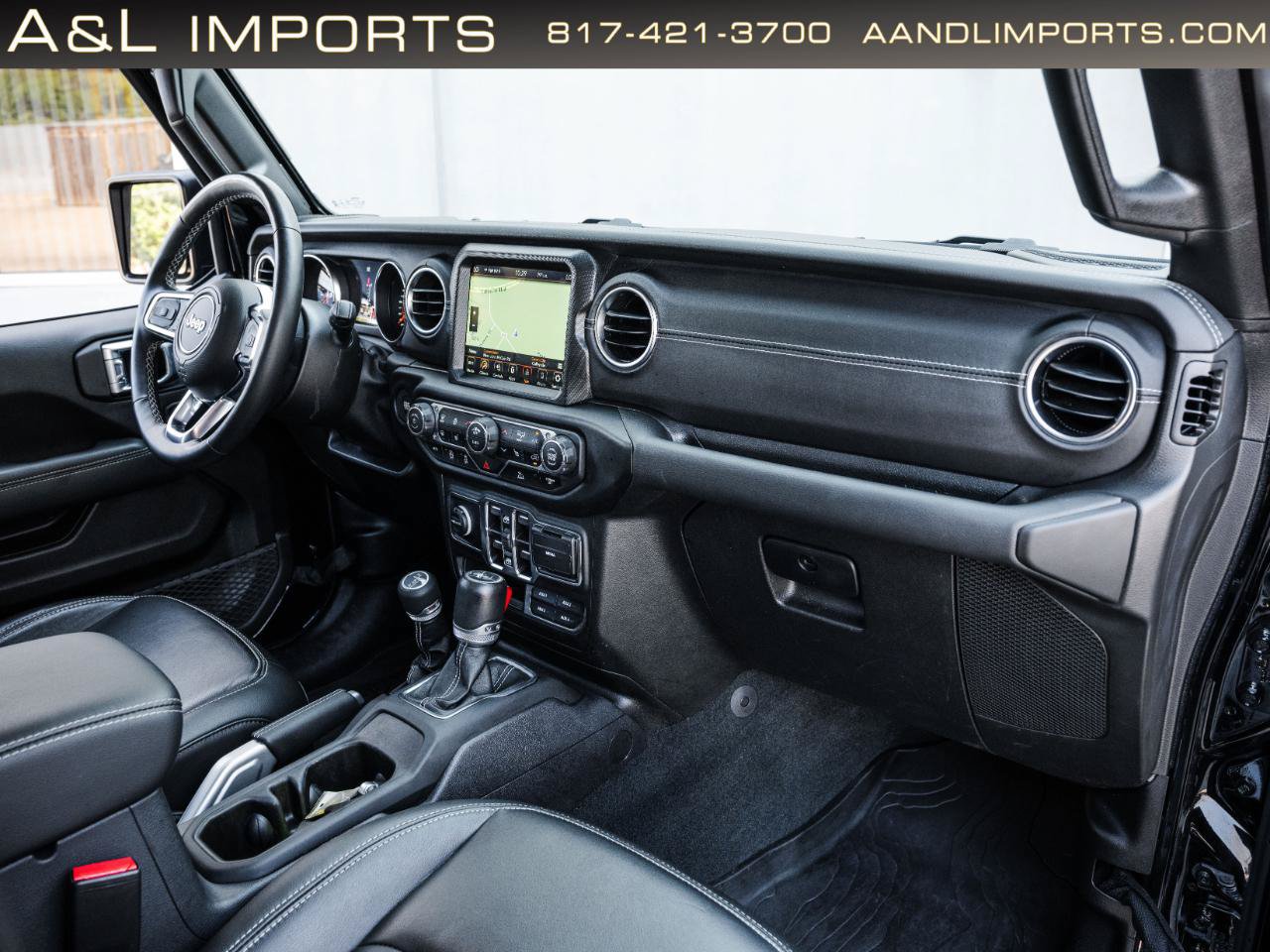 Used 2023 Jeep Wrangler Unlimited Sahara w/ LED Lighting Group AWD/4WD image 22