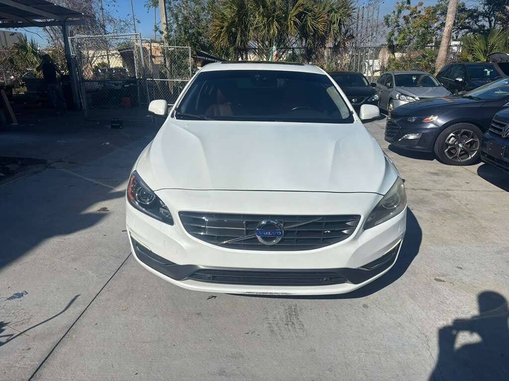 Used 2015 Volvo S60 T6 Platinum FWD image 1