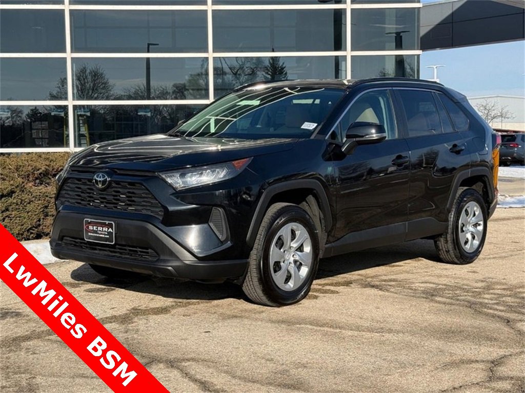 Used 2021 Toyota RAV4 LE image 7