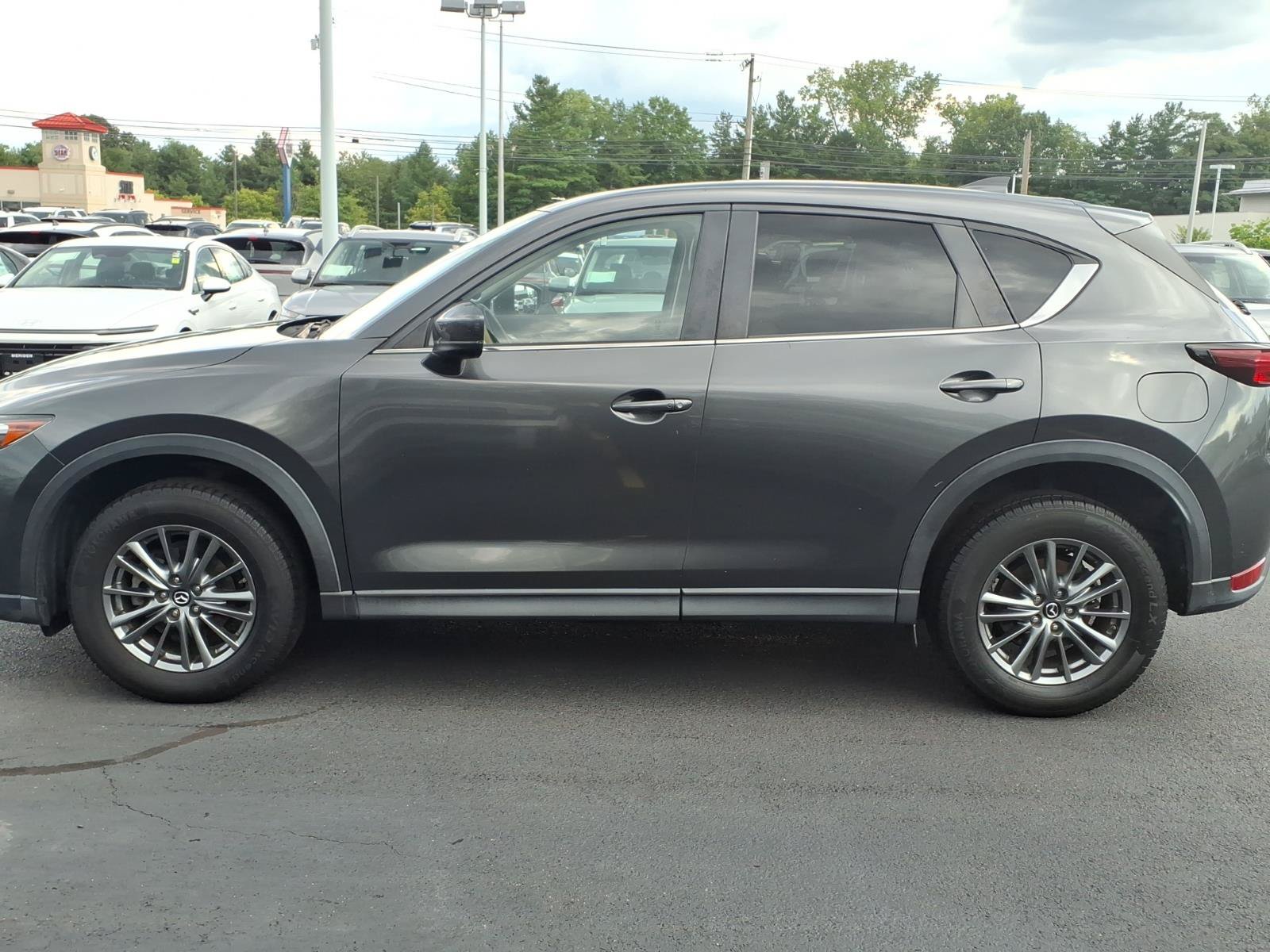 Used 2017 MAZDA CX-5 Touring w/ Preferred Equipment Package AWD/4WD image 8