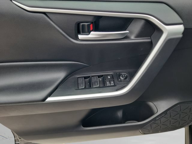 Used 2023 Toyota RAV4 XLE w/ Convenience Package FWD image 16