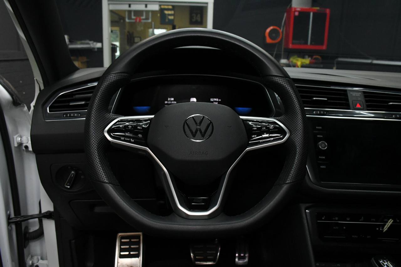 Used 2023 Volkswagen Tiguan SE R-Line FWD image 20