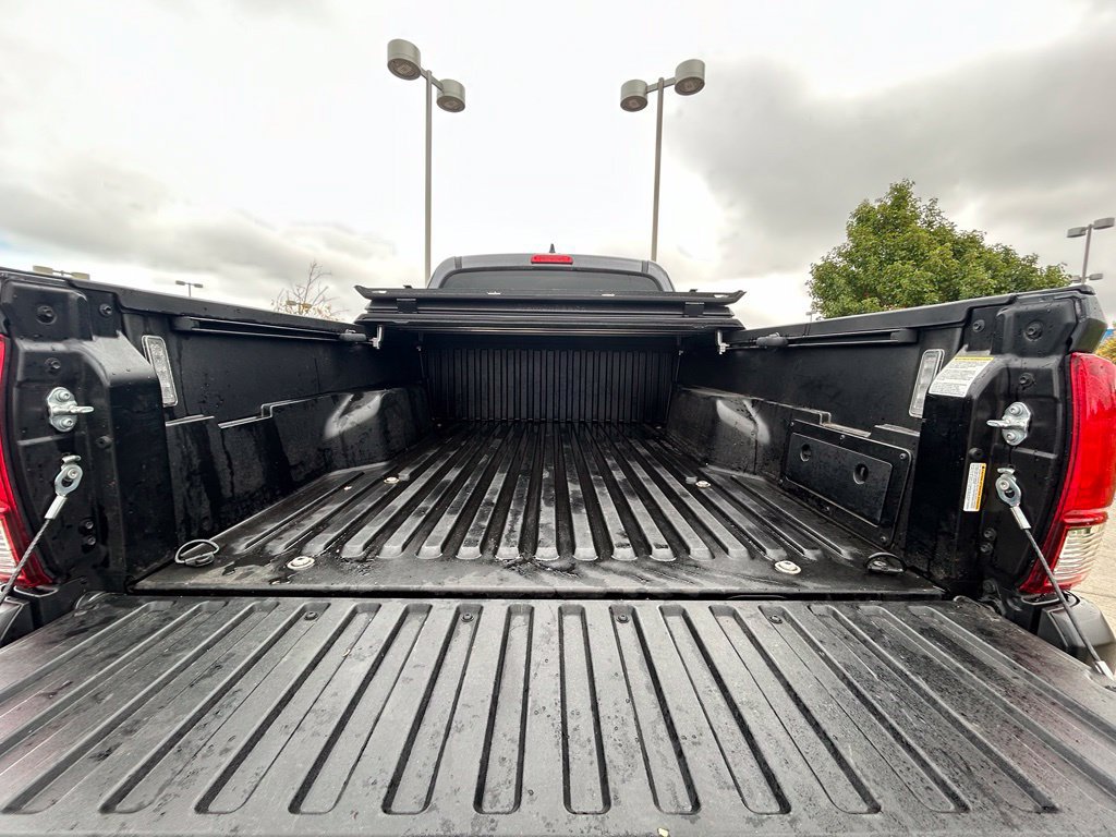 Used 2021 Toyota Tacoma SR AWD/4WD image 28