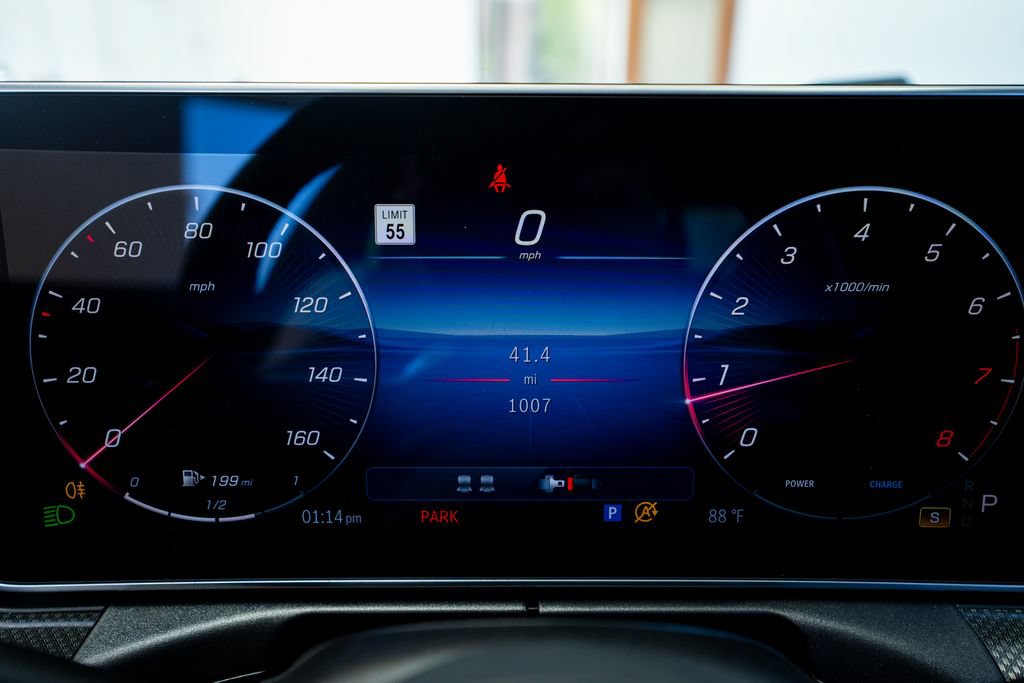 Used 2024 Mercedes-Benz CLE 300 4MATIC Coupe image 38