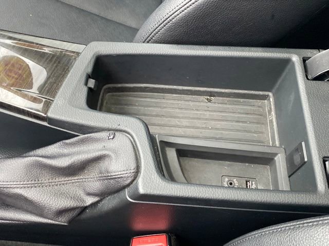 Used 2017 BMW 320i Sedan image 13