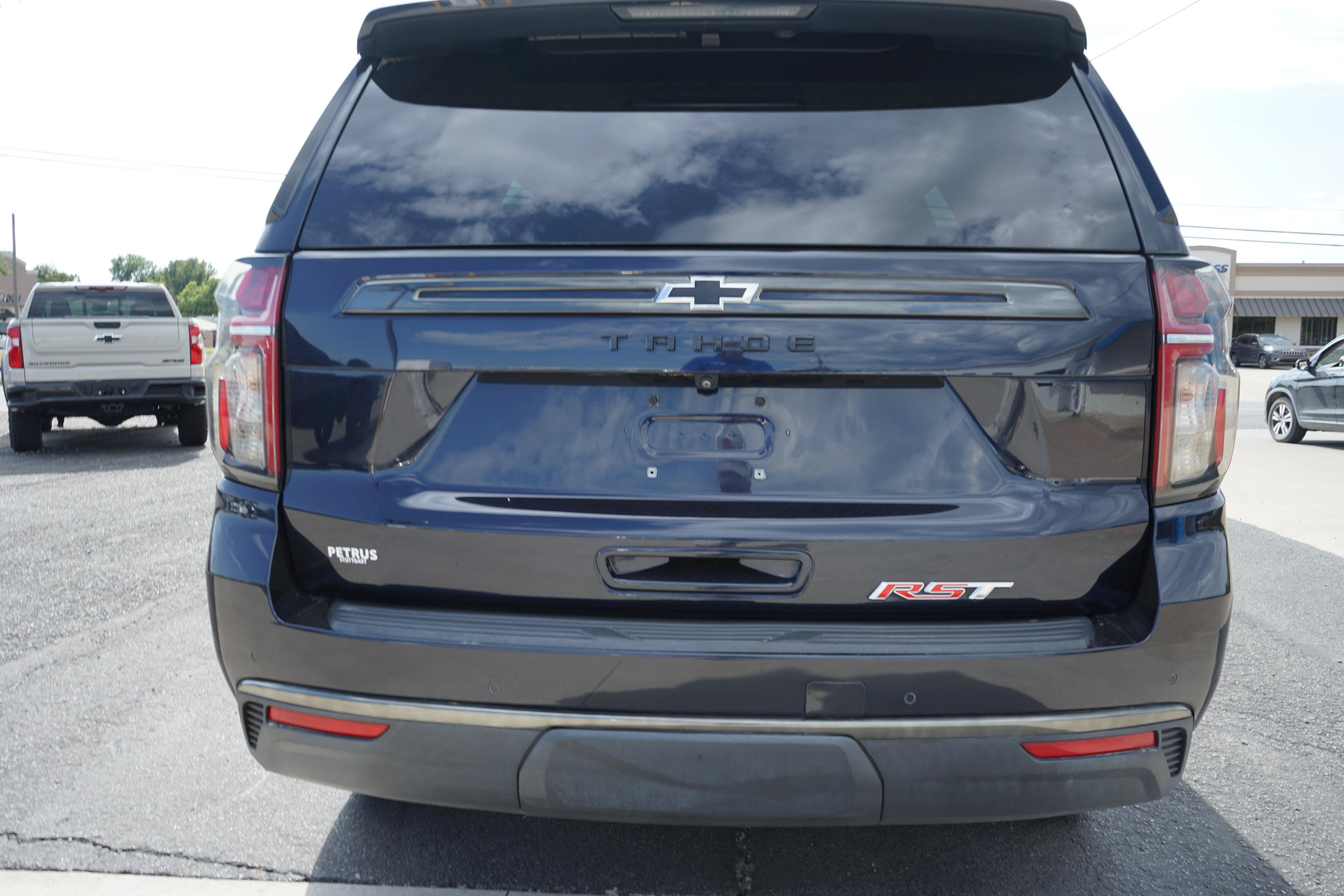 Used 2021 Chevrolet Tahoe RST w/ Rear Media and Nav Package AWD/4WD image 4