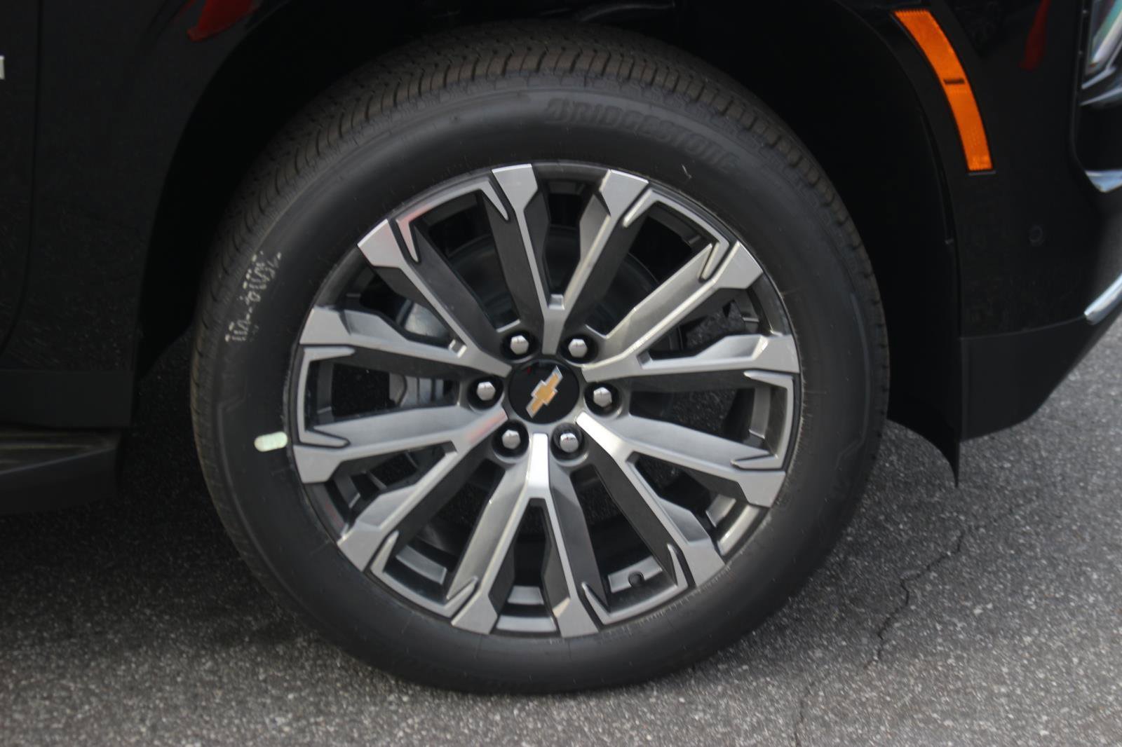 New 2026 Chevrolet Suburban High Country w/ Sun And Tow Package image 9