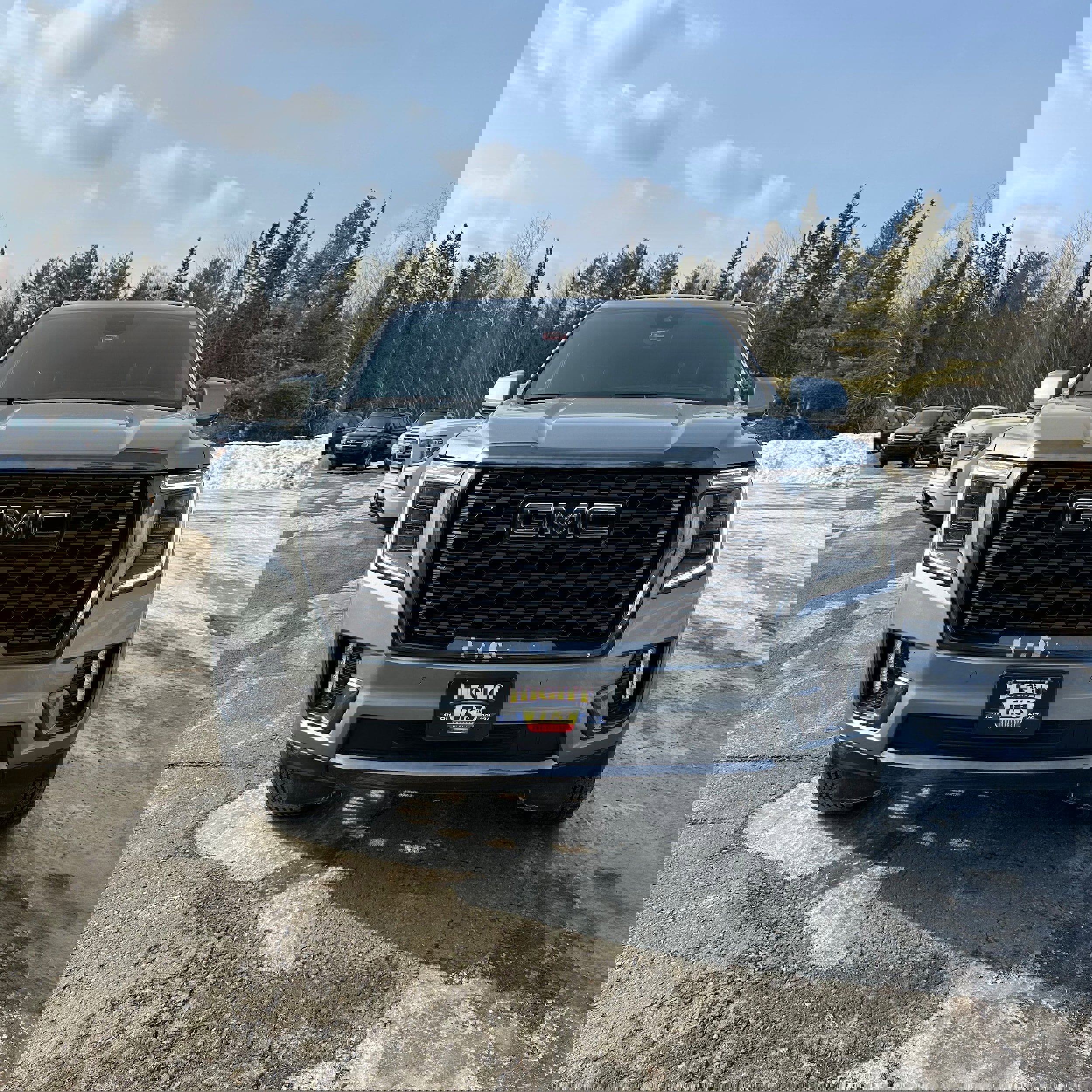 Used 2023 GMC Yukon XL Denali Ultimate AWD/4WD image 8