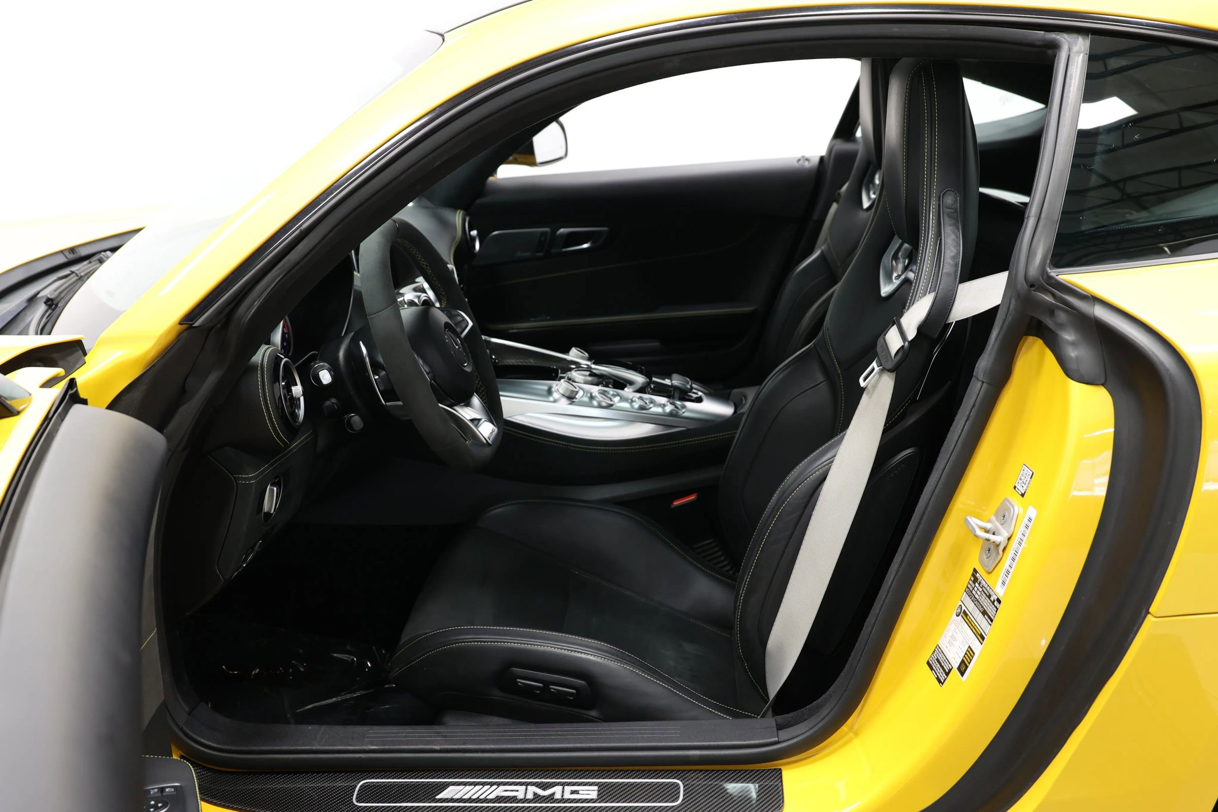 Used 2016 Mercedes-Benz AMG GT S image 12