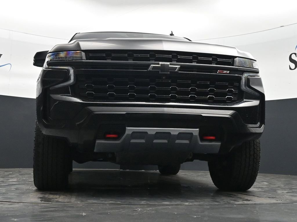 Used 2023 Chevrolet Tahoe Z71 w/ Luxury Package AWD/4WD image 18