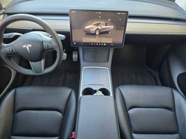 Used 2022 Tesla Model Y Performance image 2