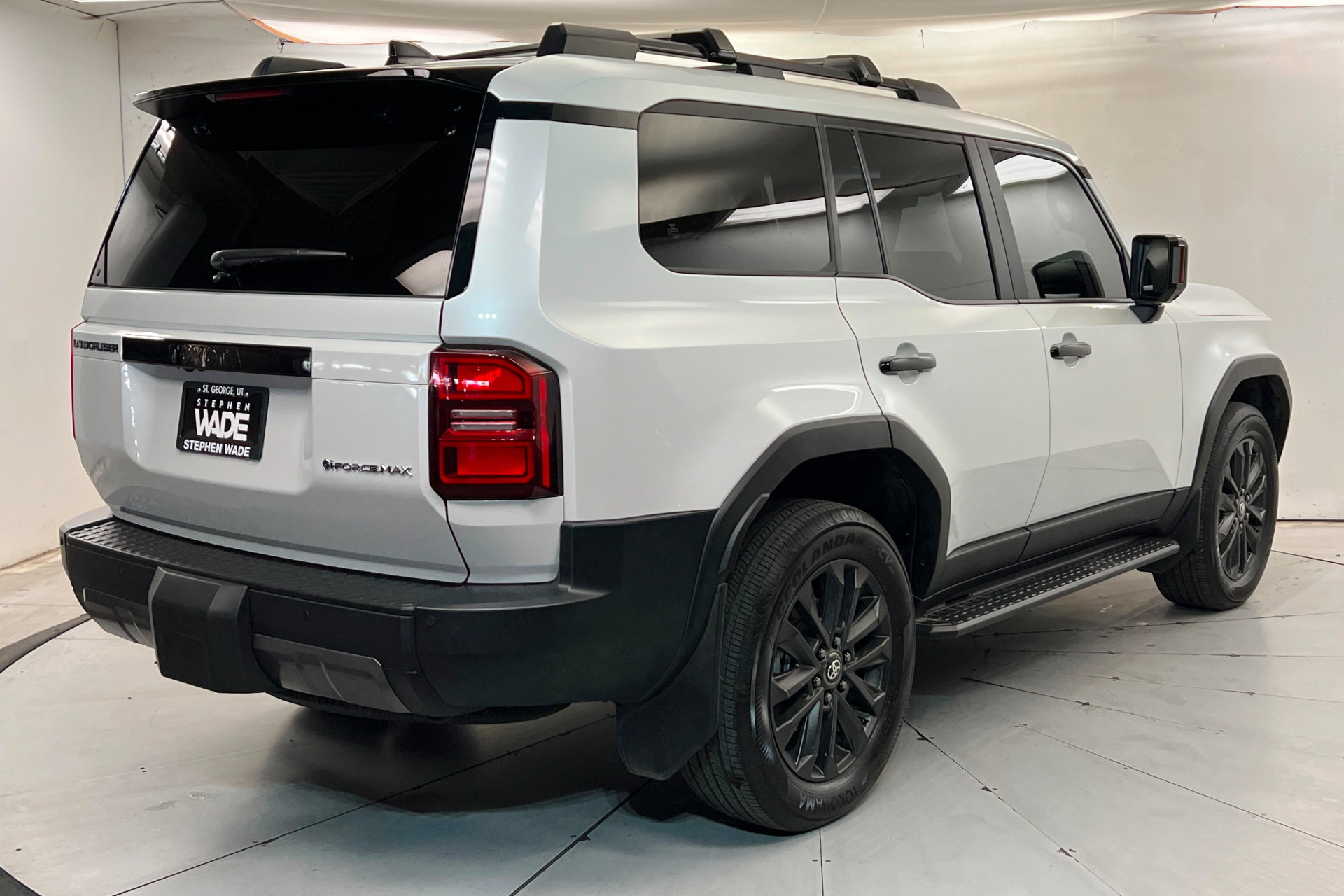 Used 2026 Toyota Land Cruiser w/ Premium Package AWD/4WD image 6