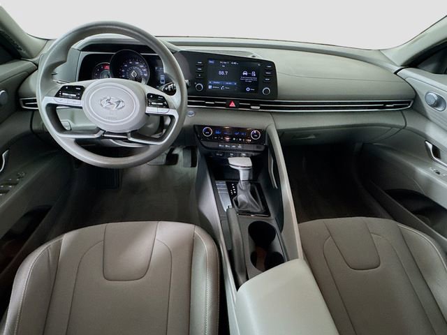 Certified 2023 Hyundai Elantra SEL image 23