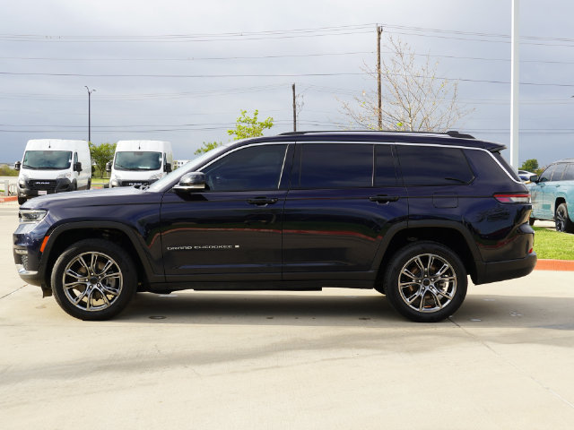 Used 2023 Jeep Grand Cherokee L Limited RWD image 8