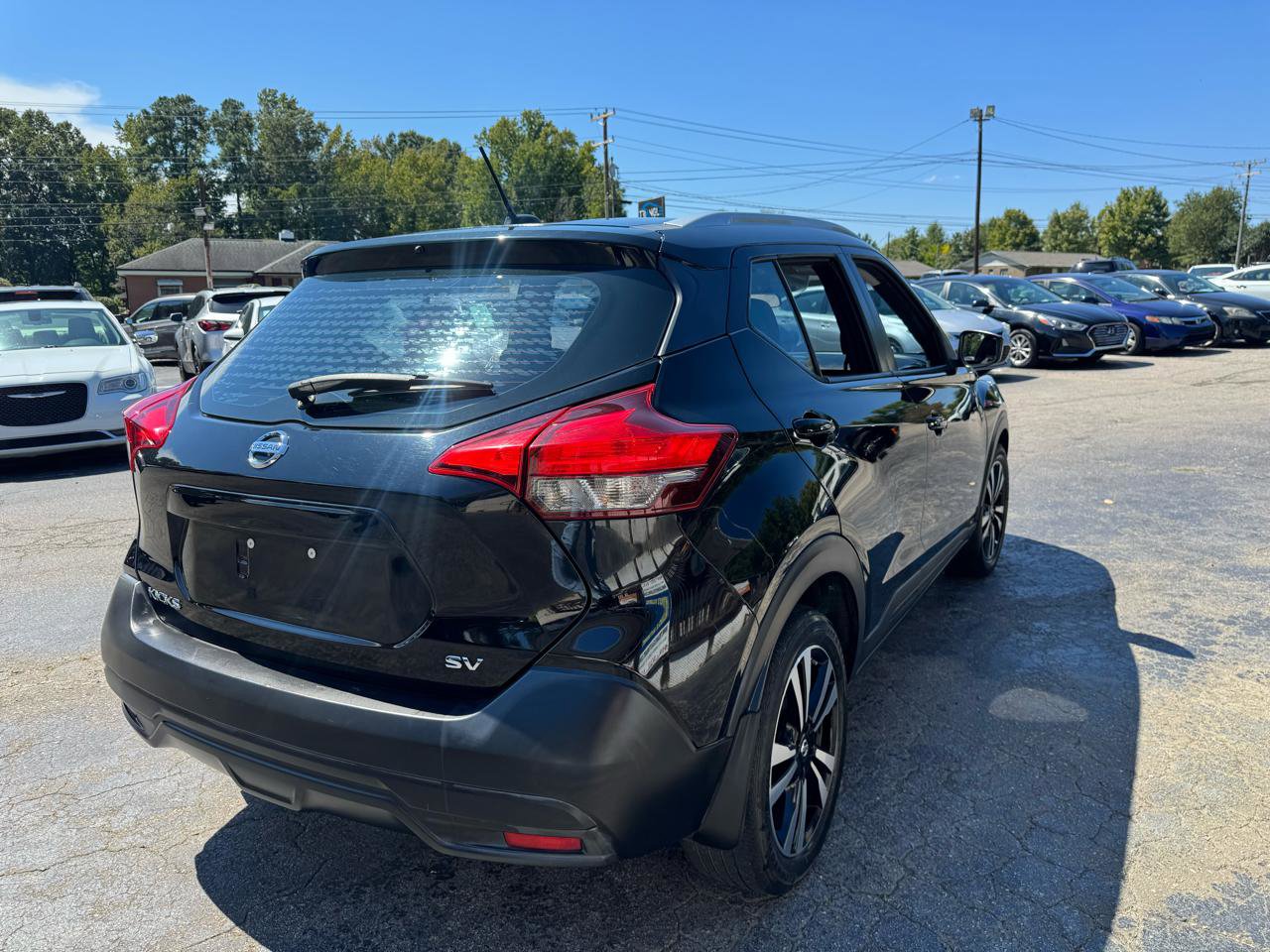 Used 2018 Nissan Kicks SV FWD image 7