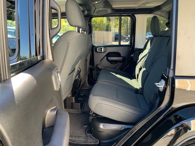 Used 2024 Jeep Wrangler Unlimited w/ Convenience Group image 17