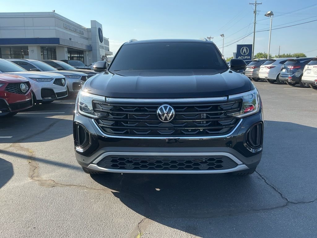 Used 2025 Volkswagen Atlas Cross Sport SEL AWD/4WD image 7