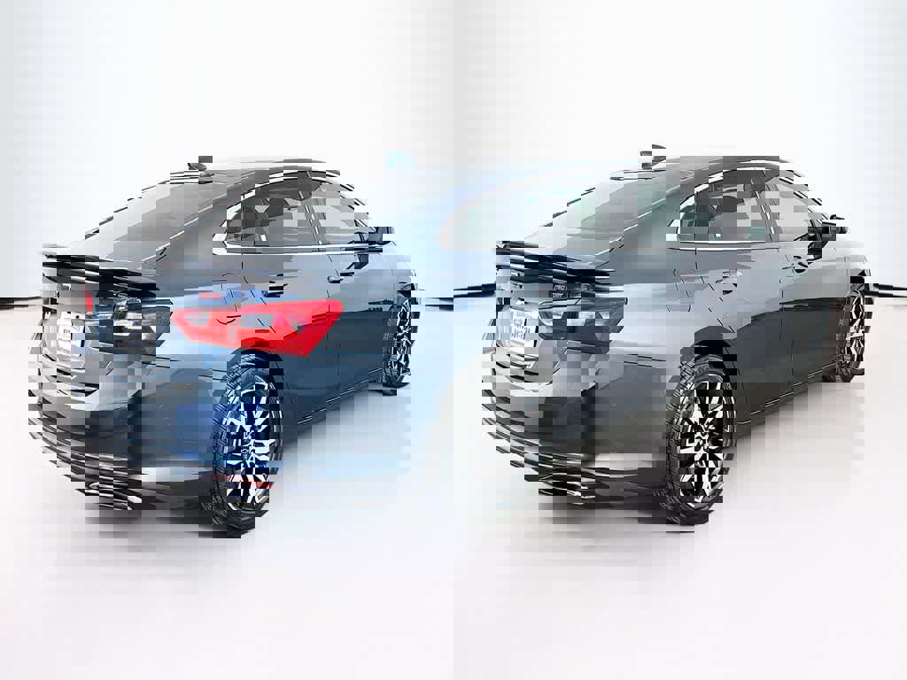 Used 2021 Chevrolet Malibu RS FWD image 24