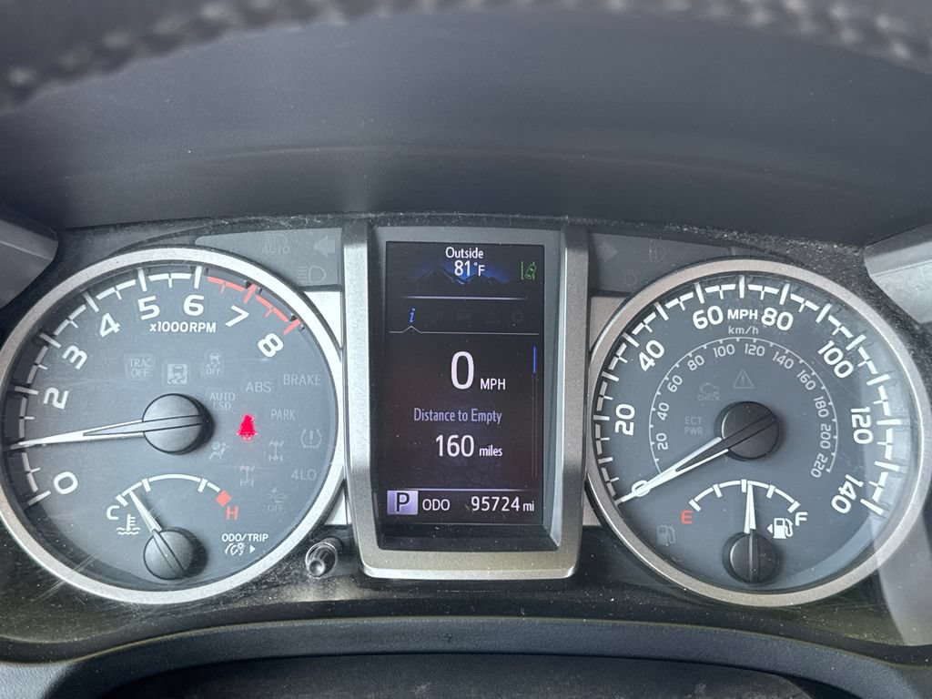 Used 2018 Toyota Tacoma SR5 AWD/4WD image 20