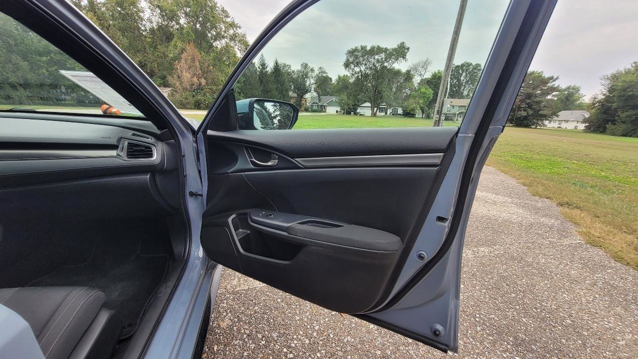 Used 2019 Honda Civic Sport image 21