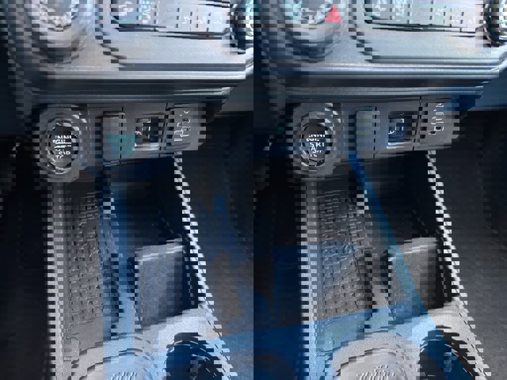 New 2025 Ford Maverick Lariat w/ Black Appearance Package image 27