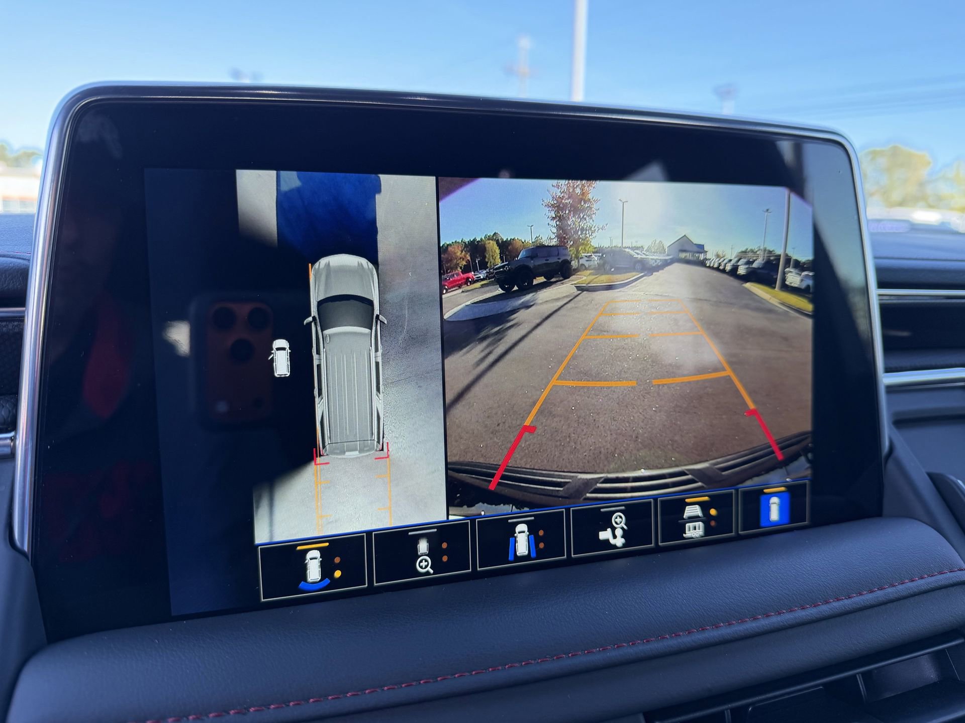 Used 2024 Chevrolet Tahoe RST w/ Luxury Package image 4