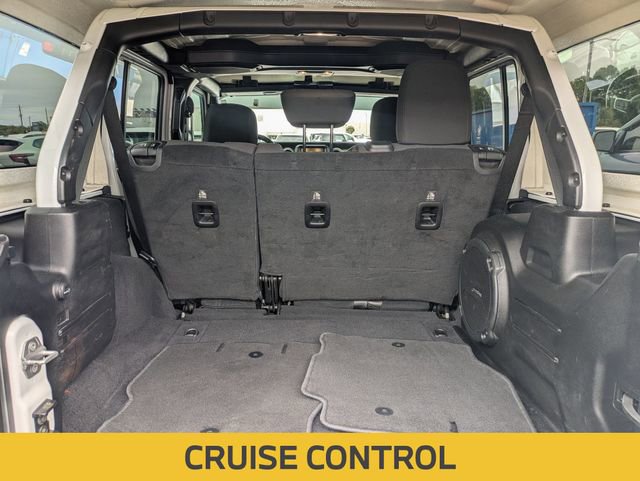 Used 2019 Jeep Wrangler Unlimited Sahara AWD/4WD image 23