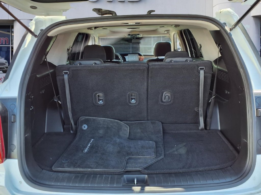 Used 2022 Hyundai Palisade SEL w/ Cargo Package FWD image 31