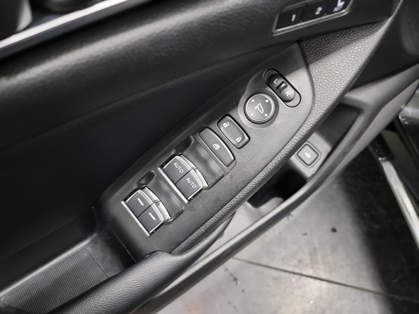 Certified 2021 Honda Accord Touring image 14