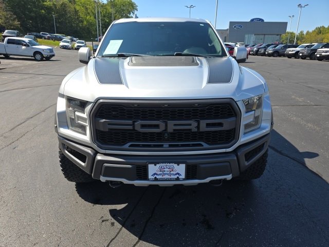 Used 2019 Ford F150 Raptor w/ Equipment Group 802A Luxury image 2