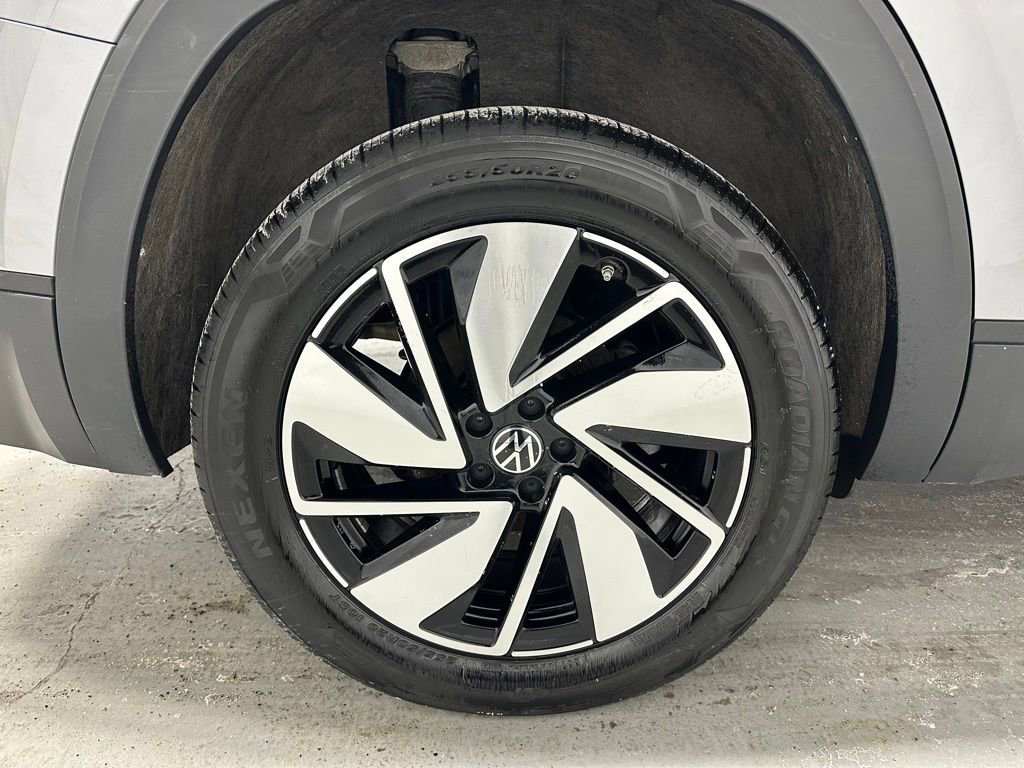 Used 2025 Volkswagen Atlas SE AWD/4WD image 69