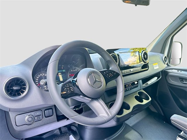 New 2025 Mercedes-Benz Sprinter 2500 image 5