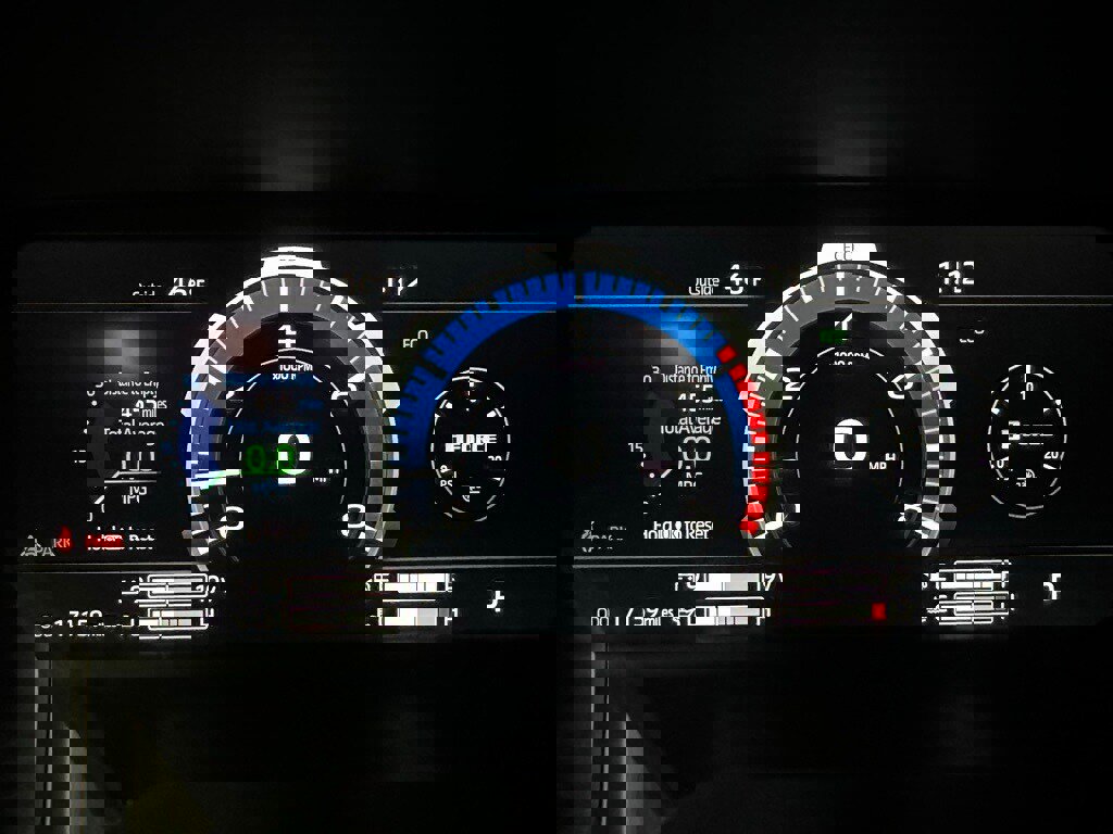 Used 2025 Toyota Tundra Platinum image 25