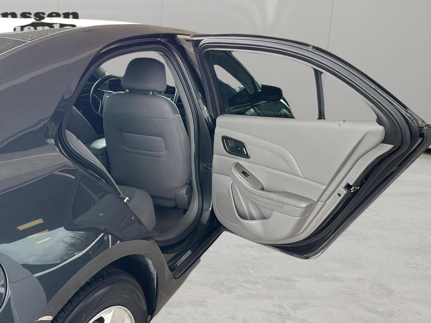 Used 2015 Chevrolet Malibu LS FWD image 24