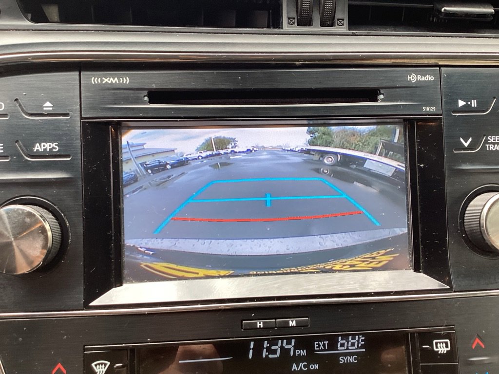 Used 2018 Toyota Avalon XLE image 23