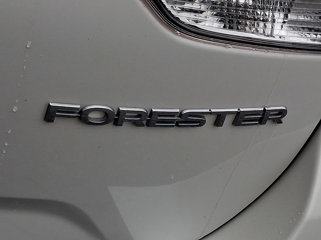 Used 2022 Subaru Forester Limited AWD/4WD image 33