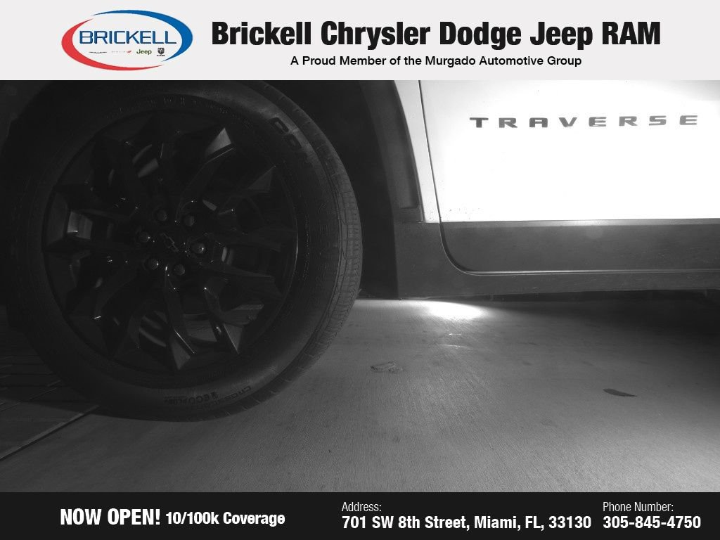 Used 2026 Chevrolet Traverse LT w/ Midnight/Sport Edition image 9