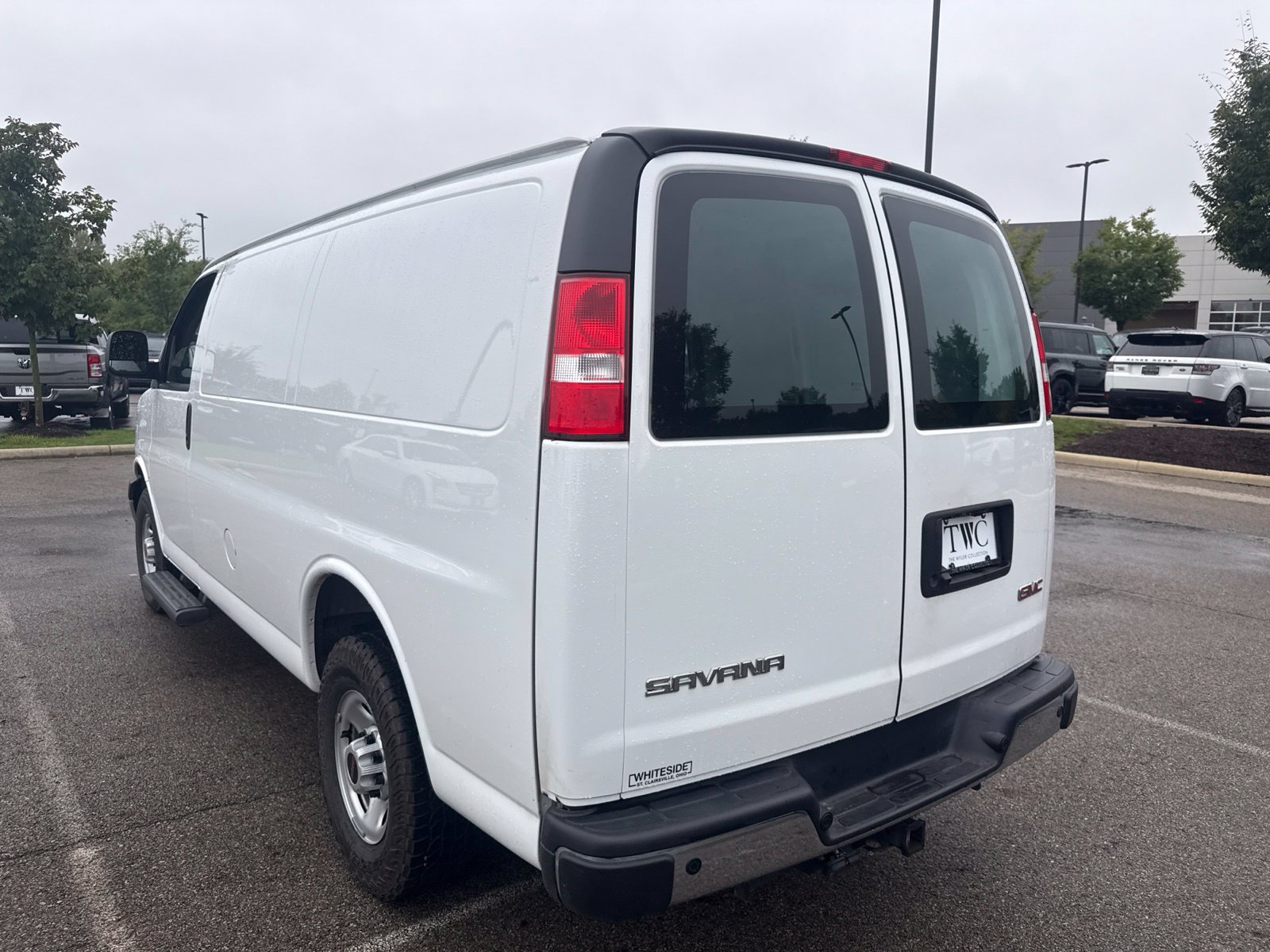 Used 2025 GMC Savana 2500 w/ Enhanced Convenience Package RWD image 7