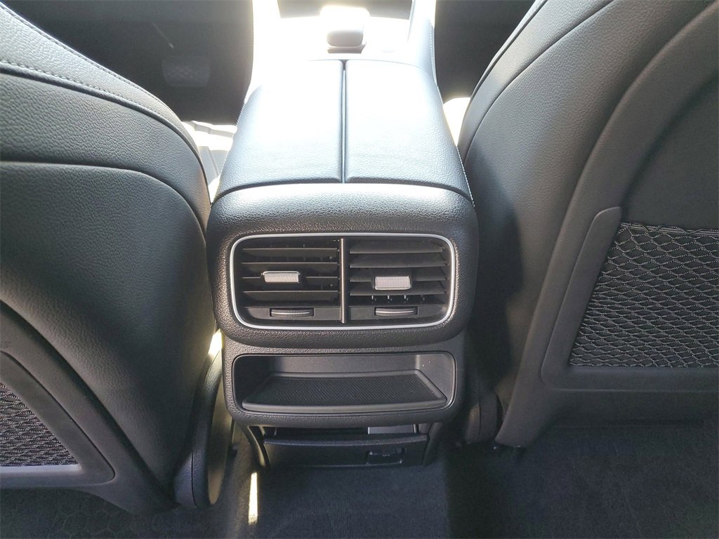 Used 2022 Mercedes-Benz GLE 350 4MATIC w/ Premium Package image 14