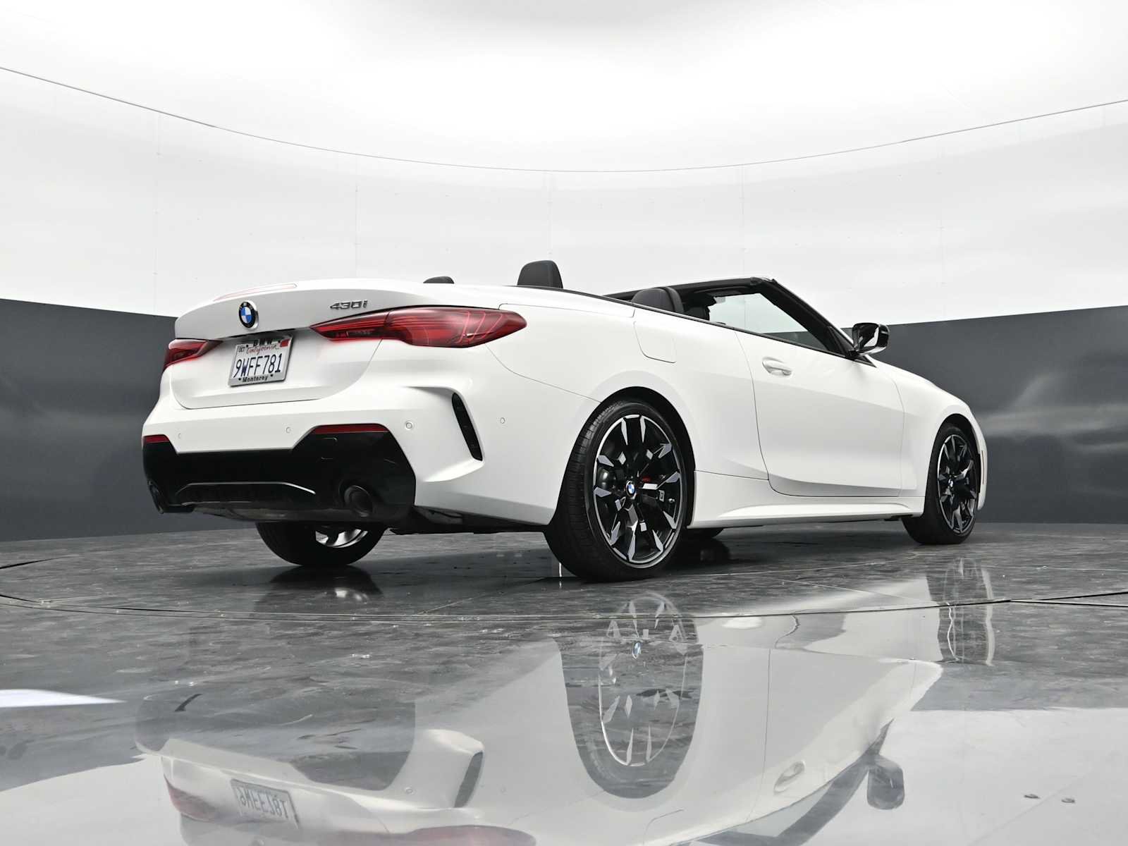 Used 2025 BMW 430i Convertible w/ M Sport Package RWD image 23